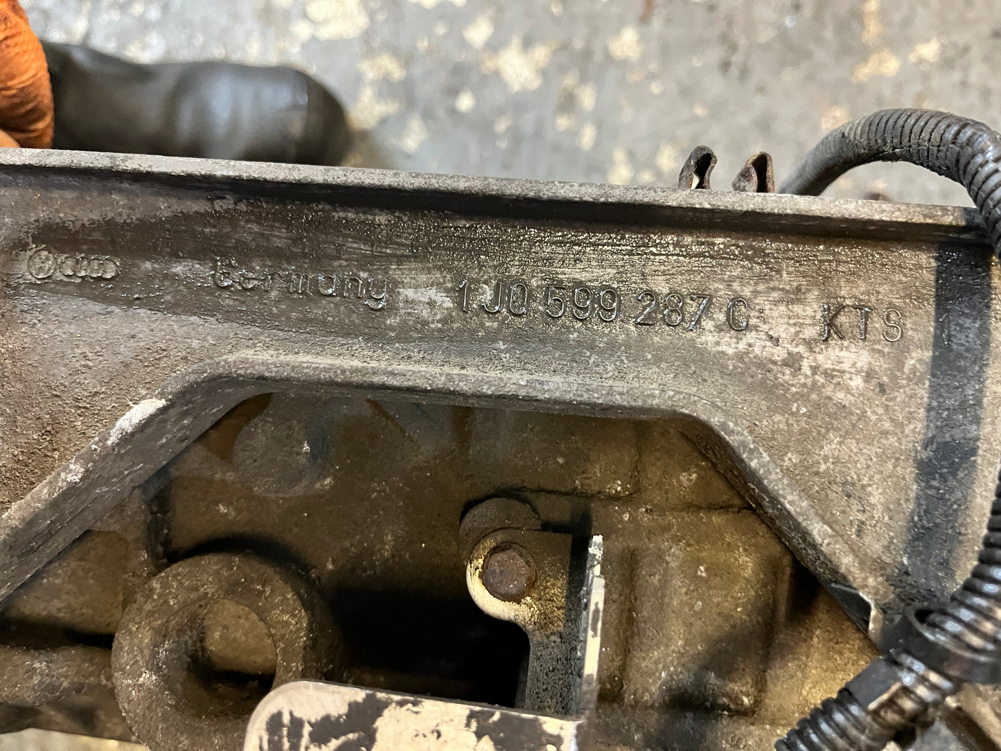 VW Audi Golf MK4 R32 V6 4motion S3 8L TT 8N Rear Haldex Differential